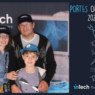 02 07 22 14 56 04 Composition