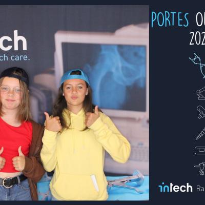 02 07 22 15 11 03 Composition