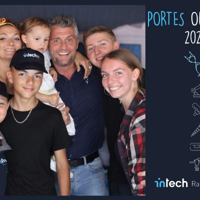 02 07 22 15 44 44 Composition