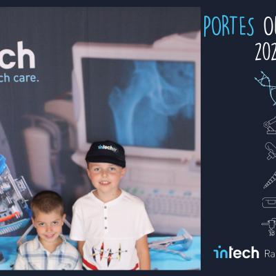 02 07 22 16 21 12 Composition